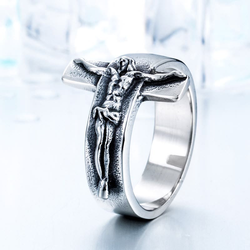 Christianartworkshop Vintage-Ring aus Edelstahl mit Kruzifix-Relief: Stärke durch heiliges Opfer - US13 - image 0