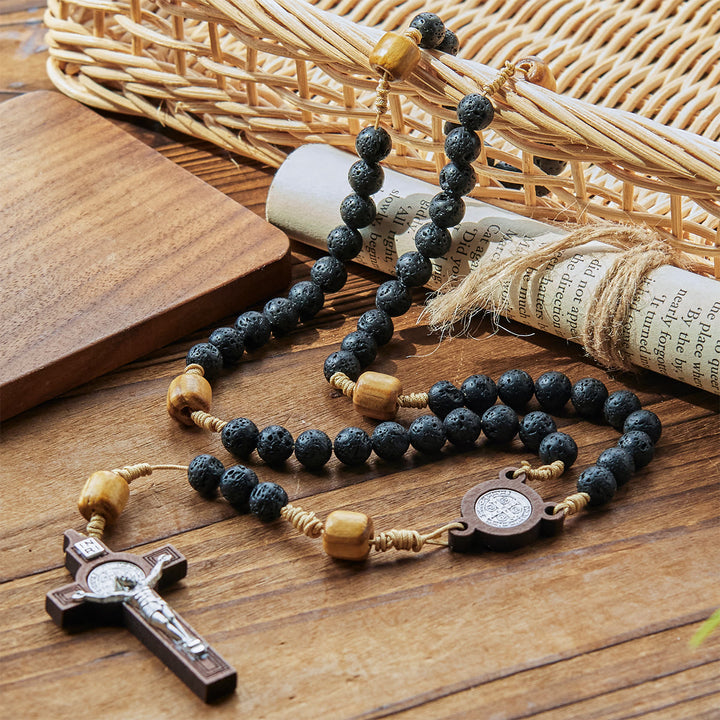 Christianartworkshop Rosenkranz aus natürlichem, langlebigem Vulkangestein mit St. Benedikt-Medaille und Kruzifix