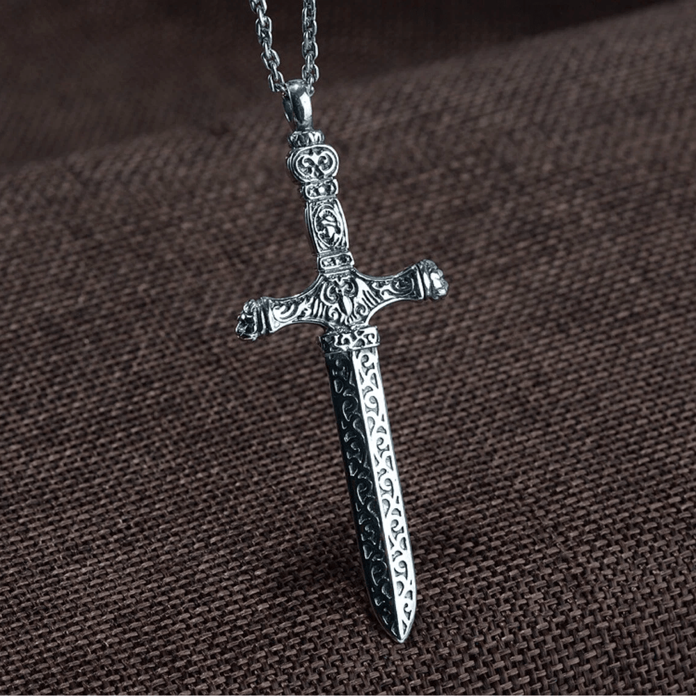 Christianartworkshop Halskette im Vintage-Stil aus Sterlingsilber mit Schwert und Kreuz, heiliges Symbol, mit mittelalterlichen Radierungen - image 2
