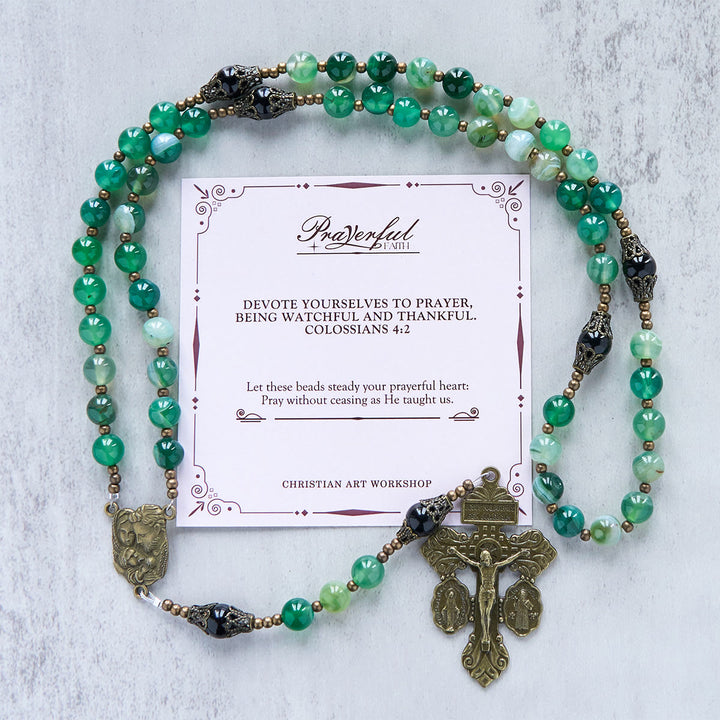 Christianartworkshop GEBETSVOLLER GLAUBE: Handgefertigter, exquisiter Rosenkranz aus grünem Achat mit Geschenkkarte - GEBETSVOLLER GLAUBE - image 3