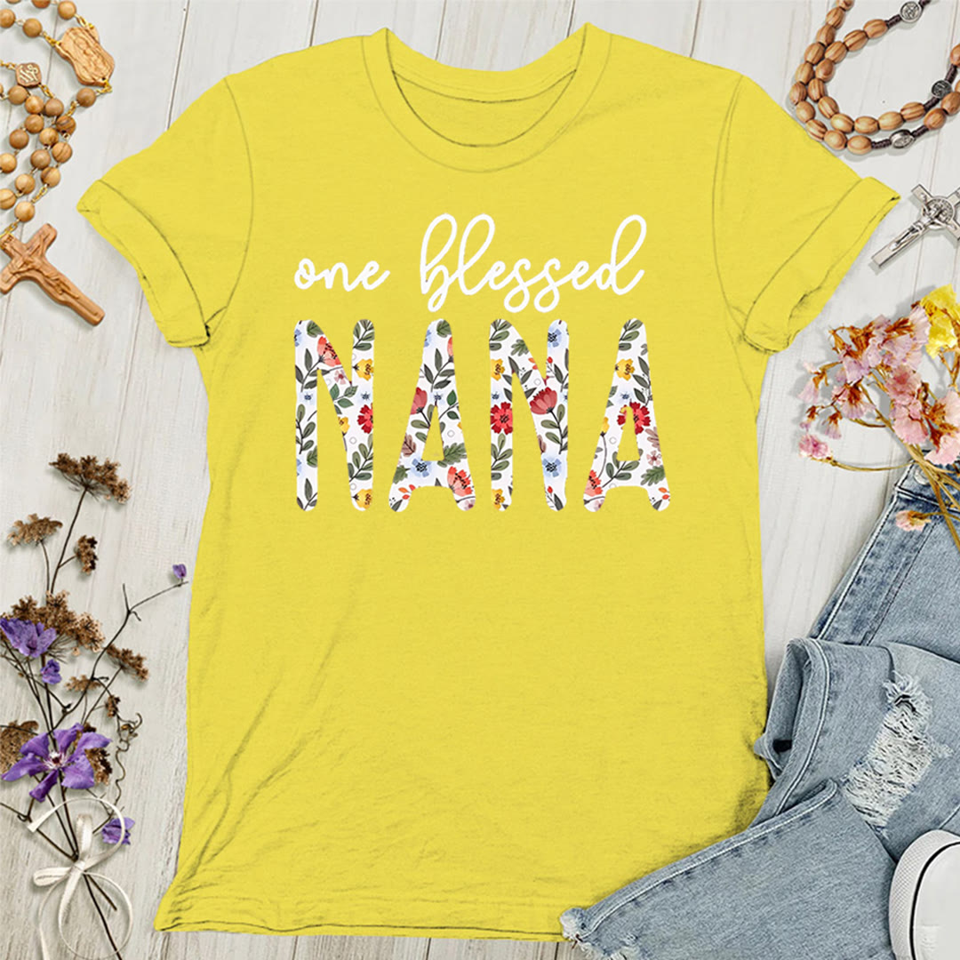 Christianartworkshop Damen T-Shirt mit Aufschrift „One Blessed Nana“