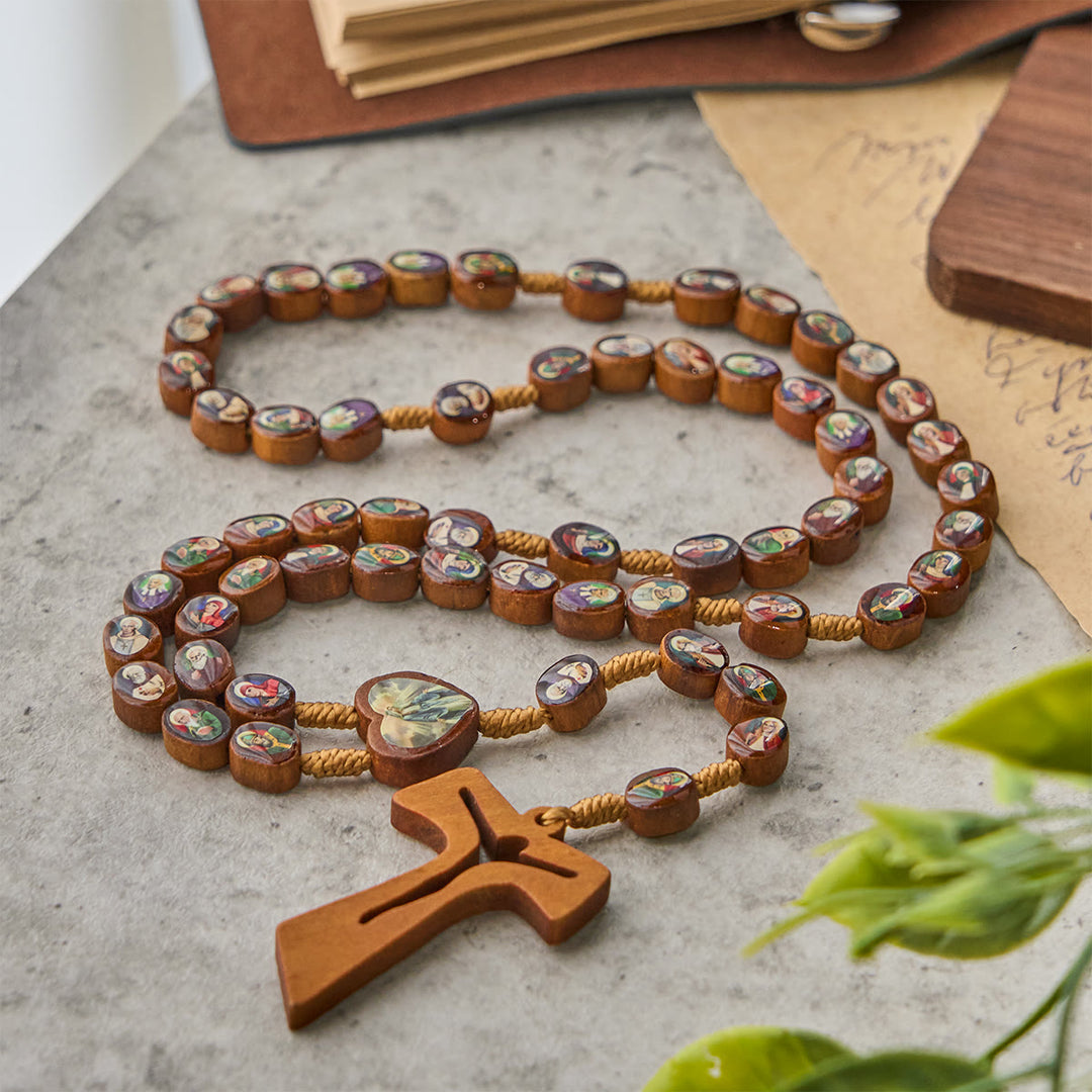Christianartworkshop Hölzerne Heiligenmedaillenperlen mit Franziskaner-Tau-Kreuz-Rosenkranz: Ein zeitloses Erbstück