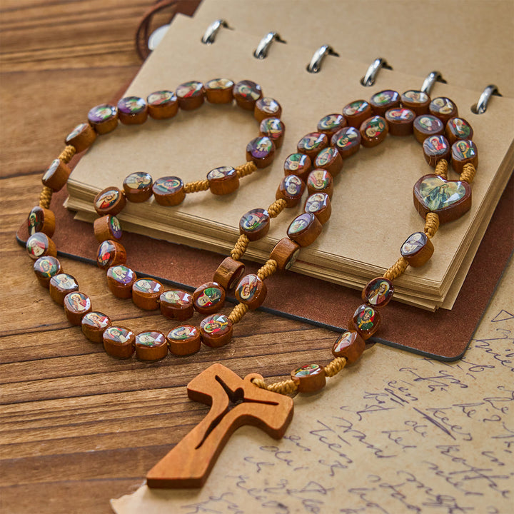 Christianartworkshop Hölzerne Heiligenmedaillenperlen mit Franziskaner-Tau-Kreuz-Rosenkranz: Ein zeitloses Erbstück