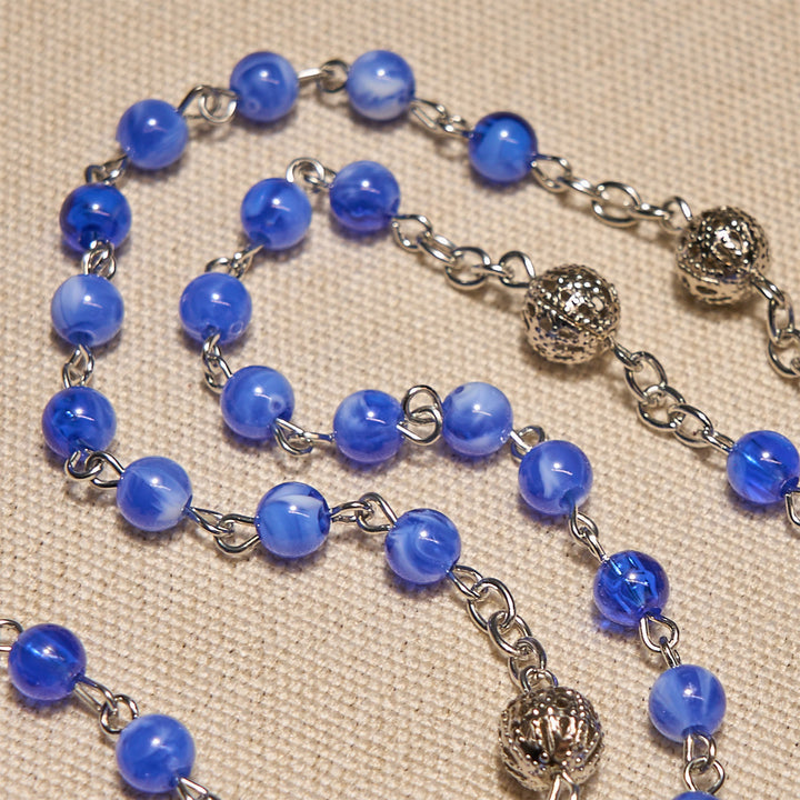 Christianartworkshop Elegante runde Perlen mit Farbverlauf in Blau, 6 mm, mit Rosenkranz mit Heiligem Gral und Kruzifix - image 6