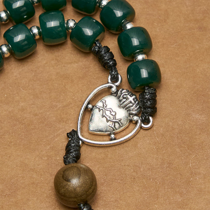 Christianartworkshop Rosenkranz aus mattgrünen Würfelperlen mit Heiligem Herzen Jesu und keltischem Kreuz - image 7