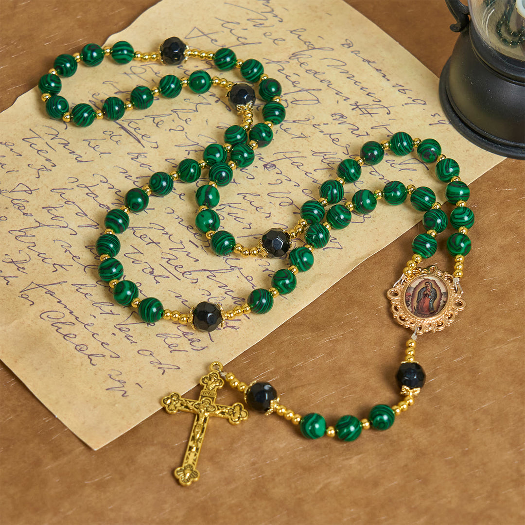 Christianartworkshop Glatter grüner Tigerauge-Rosenkranz mit Kruzifix und heiliger Wundermedaille - image 3