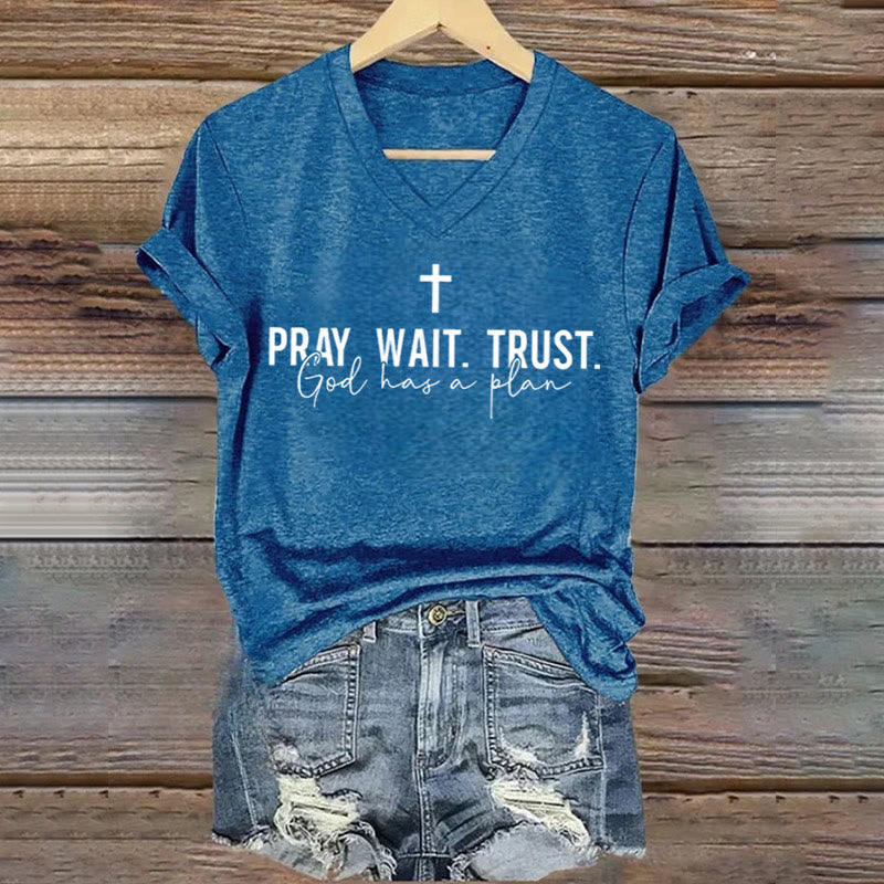 Christianartworkshop Damen T-Shirt mit V-Ausschnitt - Blau - 4XL - image 1