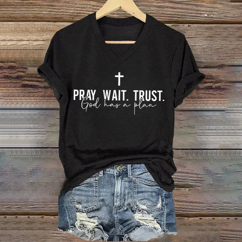 Christianartworkshop Damen T-Shirt mit V-Ausschnitt - Schwarz - 4XL - image 4