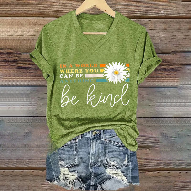 Christianartworkshop Damen T-Shirt mit V-Ausschnitt - Grün - 4XL - image 8