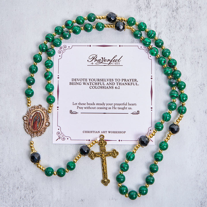 Christianartworkshop Jesus ist das Geschenk: Malachitgrüner Rosenkranz mit Wundertätiger Medaille - GEBETSVOLLER GLAUBE - image 3
