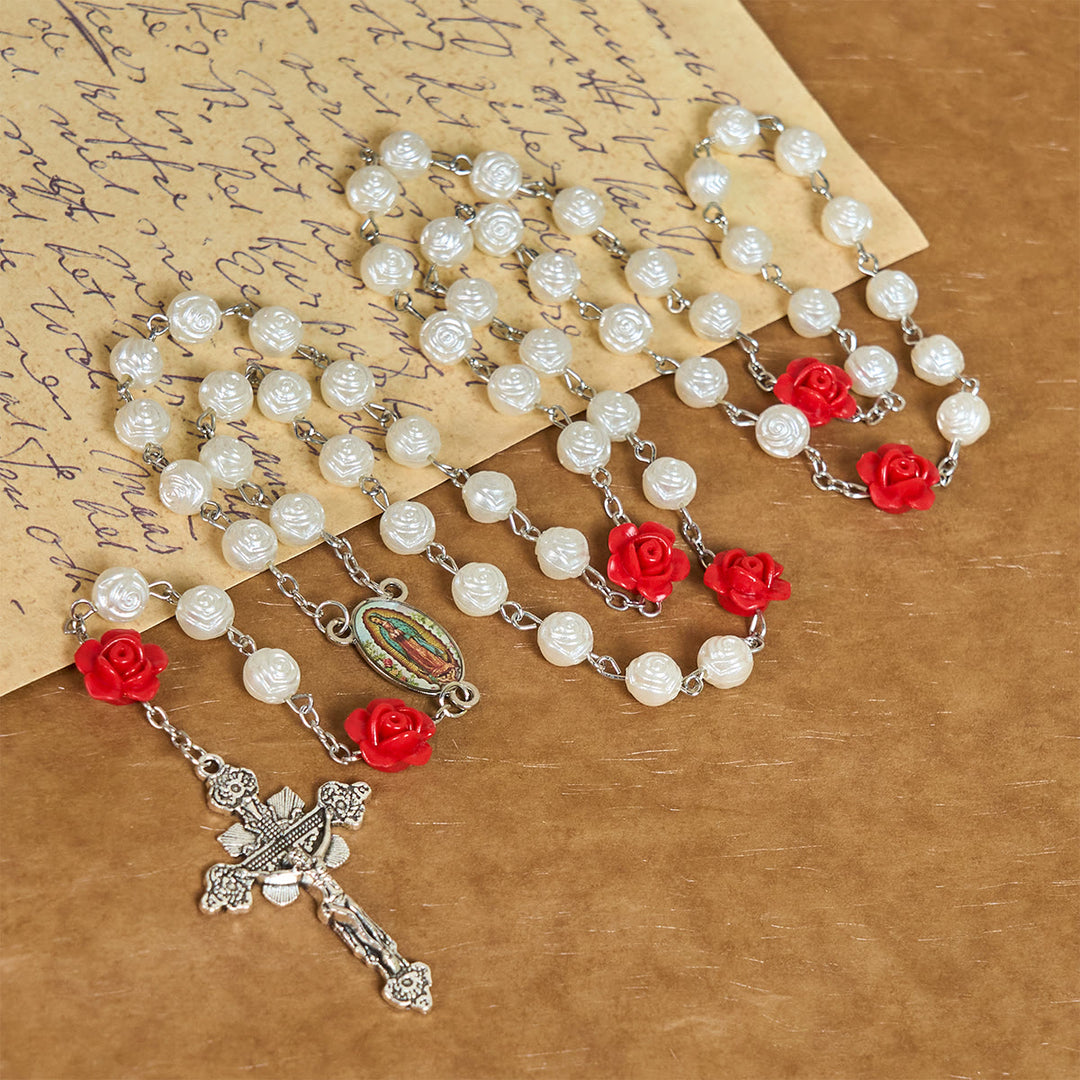 Christianartworkshop Anmutiger Rosenkranz aus weißen und roten Rosenperlen mit Segenskruzifix und Unserer Lieben Frau - image 3