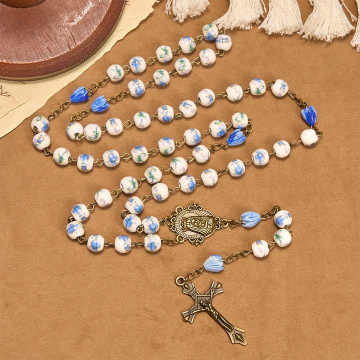 Christianartworkshop Rosenkranz mit unbeflecktem Herzen Mariens und Kruzifix, rund, 8 mm, blaue Kette aus Acryllegierung mit Blumenmuster - image 6