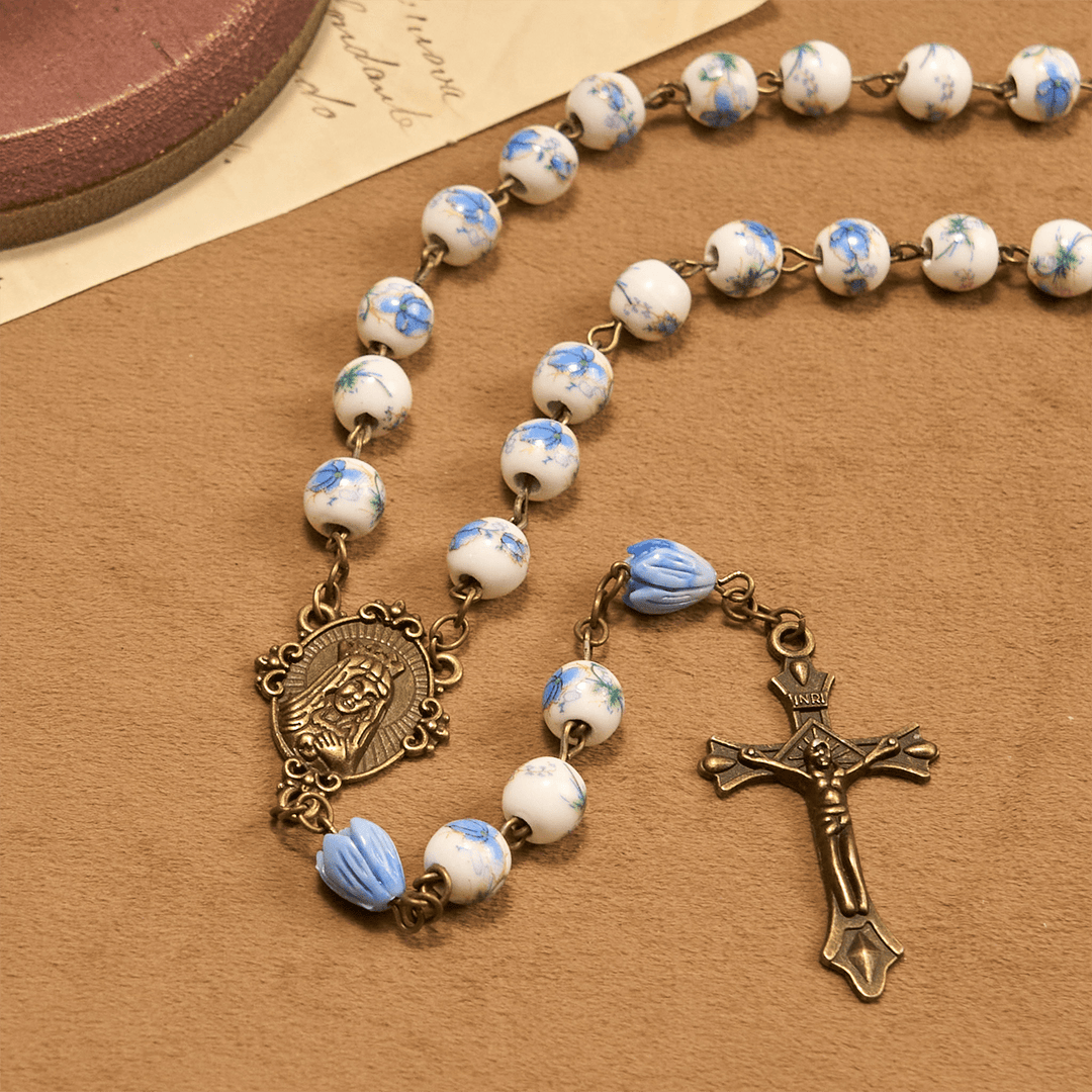 Christianartworkshop Rosenkranz mit unbeflecktem Herzen Mariens und Kruzifix, rund, 8 mm, blaue Kette aus Acryllegierung mit Blumenmuster - image 9