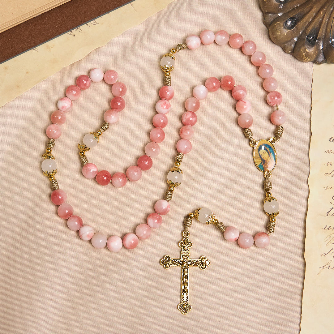Christianartworkshop Handgefertigter Rosenkranz aus rosa glänzenden Perlen mit Messingkruzifix und Marienanhänger - Unsere Liebe Frau und Kruzifix - image 1