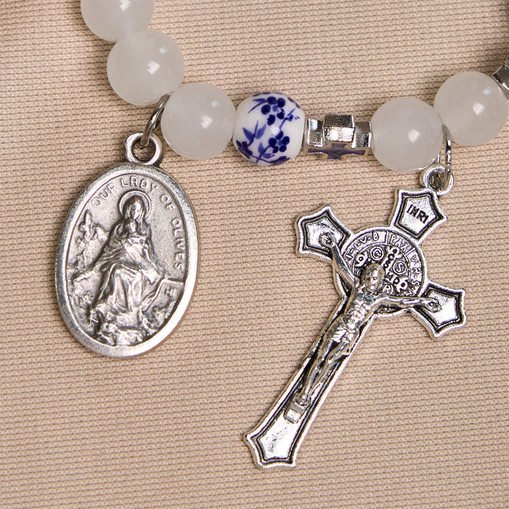 Christianartworkshop Elegante weiße und blaue Blumenarmbänder, geschmückt mit der Wundertätigen Medaille und dem blauen Kreuz - image 5