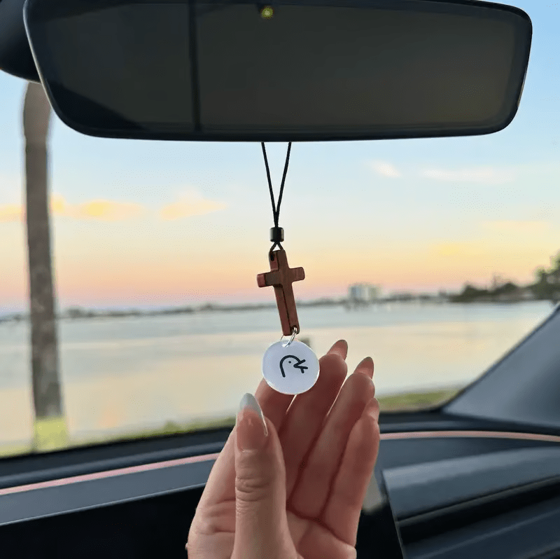 Christianartworkshop Bibelvers-Kreuz-Ornament zum Aufhängen im Auto: Jeden Tag nach einem Bibelvers suchen - image 2