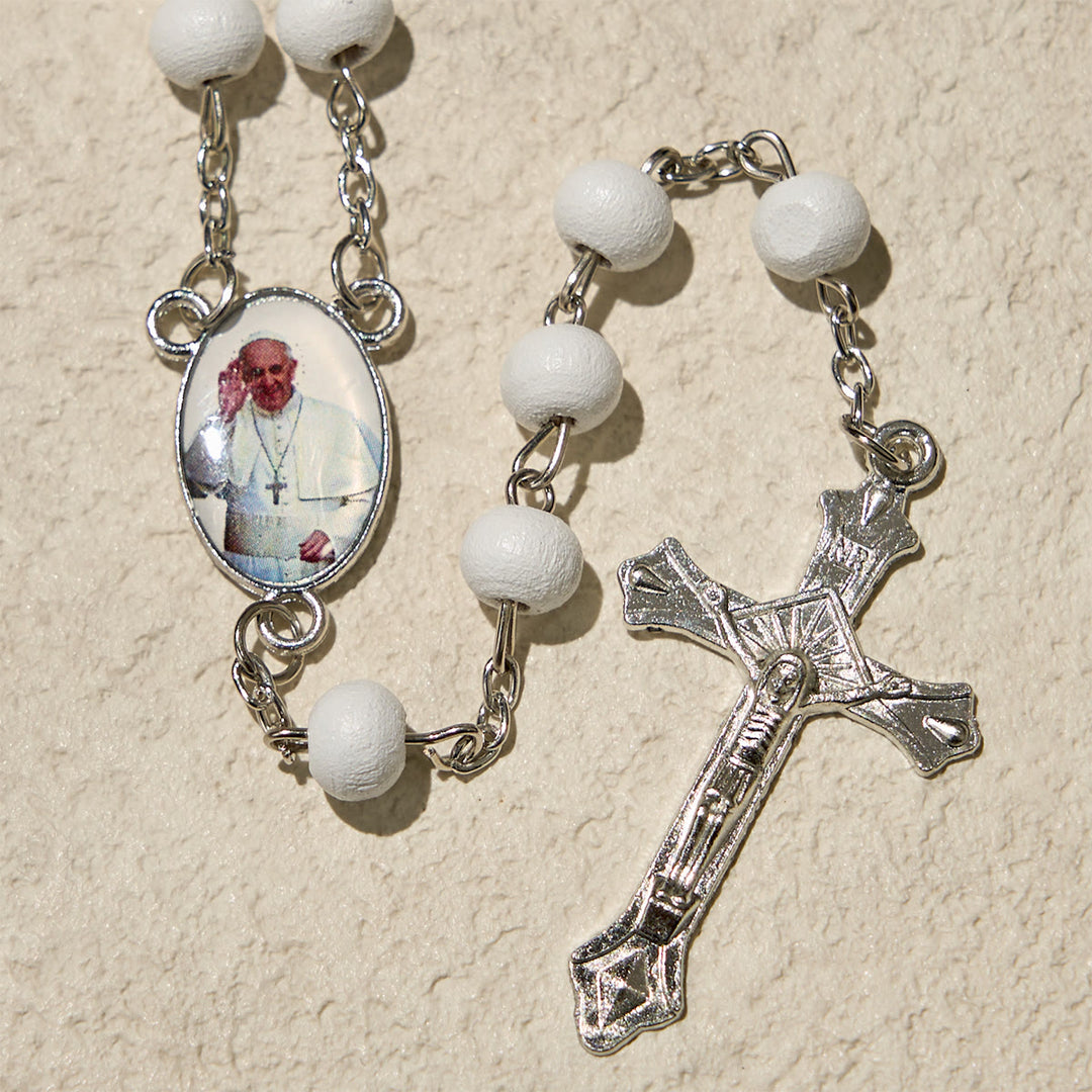 Christianartworkshop Göttlicher Rosenkranz aus Holz in Rot und Weiß mit Segenskasten von Papst Franziskus - image 9