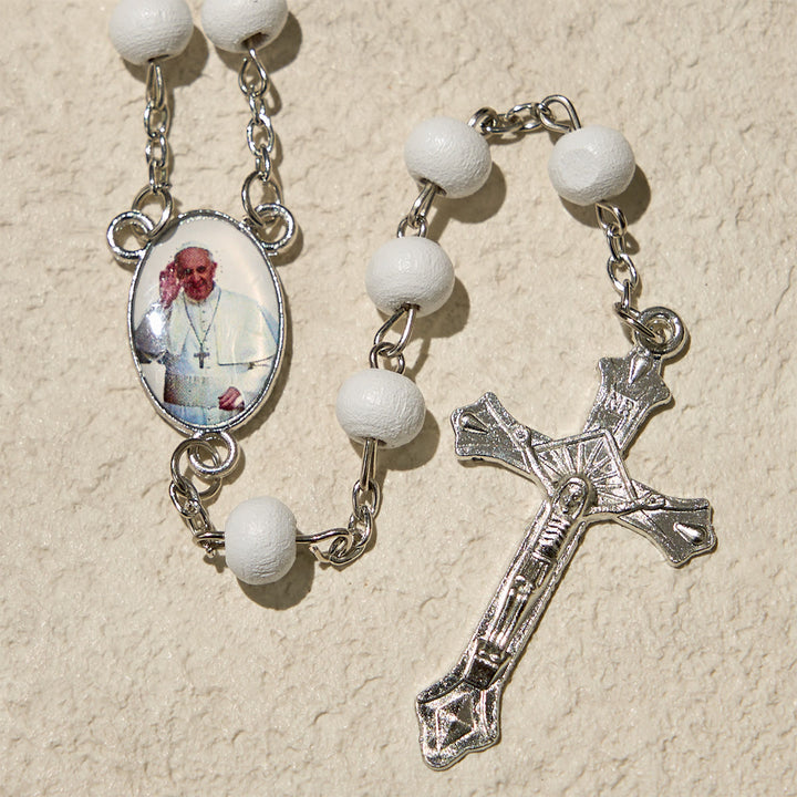Christianartworkshop Göttlicher Rosenkranz aus Holz in Rot und Weiß mit Segenskasten von Papst Franziskus - image 9