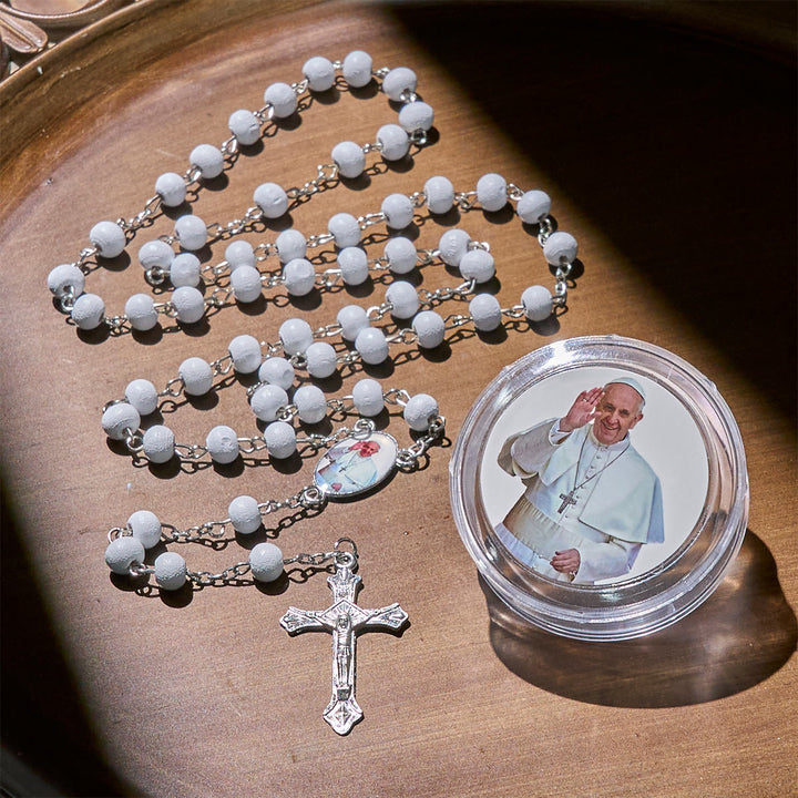 Christianartworkshop Göttlicher Rosenkranz aus Holz in Rot und Weiß mit Segenskasten von Papst Franziskus - image 6