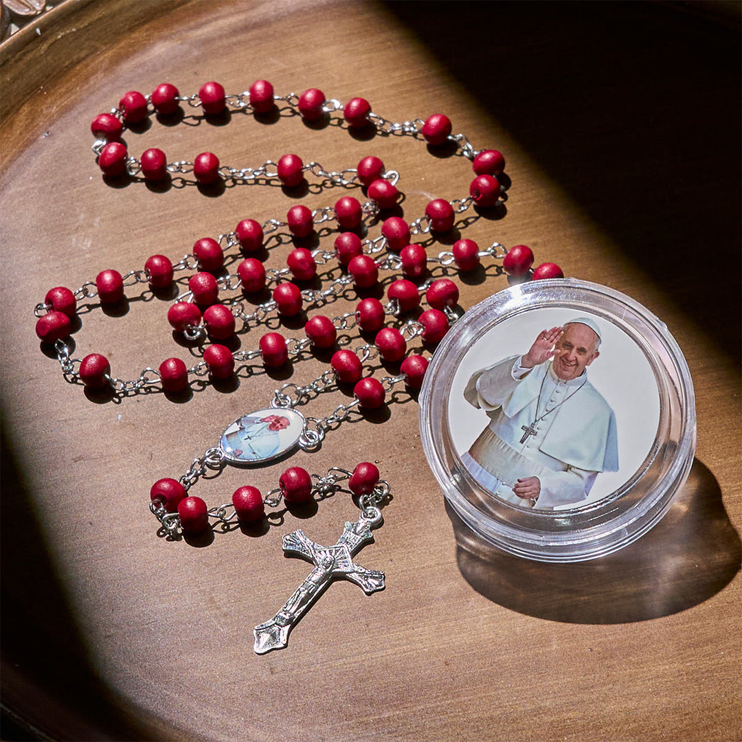 Christianartworkshop Göttlicher Rosenkranz aus Holz in Rot und Weiß mit Segenskasten von Papst Franziskus - image 4