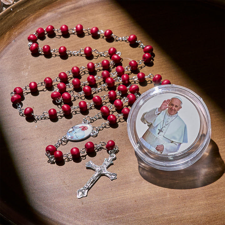 Christianartworkshop Göttlicher Rosenkranz aus Holz in Rot und Weiß mit Segenskasten von Papst Franziskus - image 5