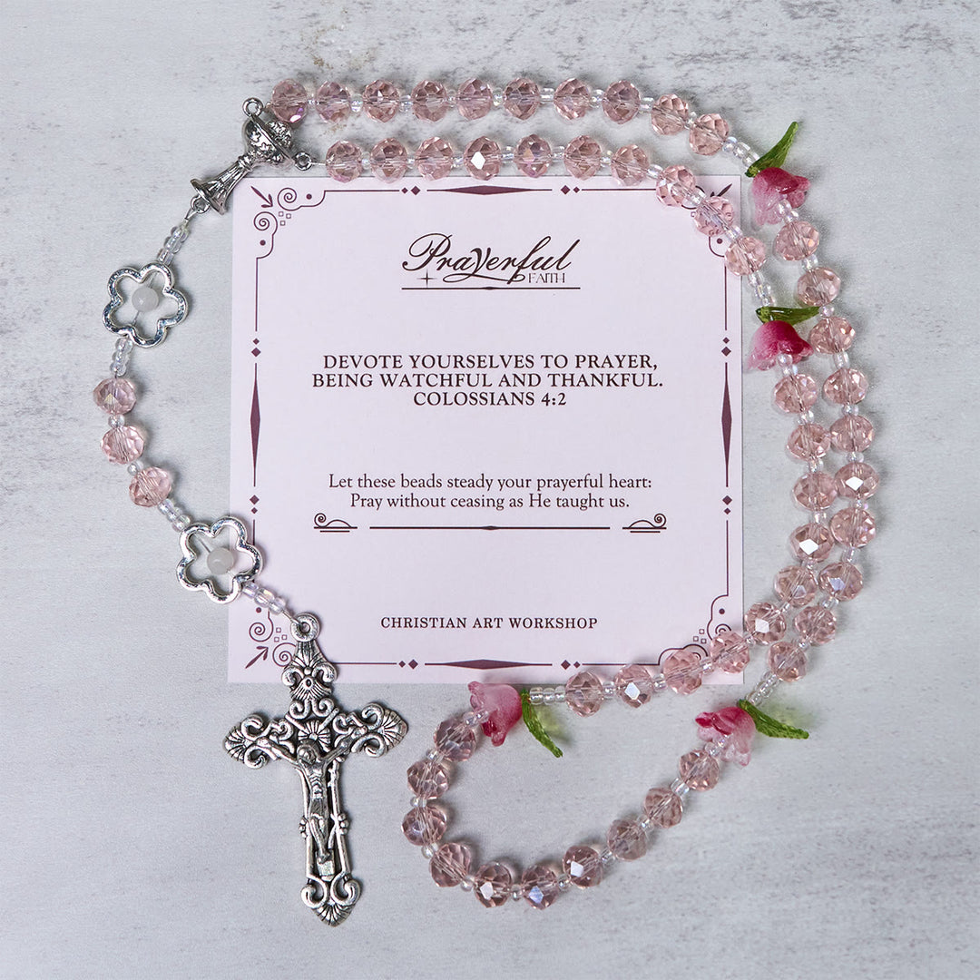 Christianartworkshop GEBETSVOLLER GLAUBE: Handgefertigter, eleganter Rosenkranz aus rosa Kristall mit 3D-Rosenperlen mit Geschenkkarte - GEBETSVOLLER GLAUBE - image 1