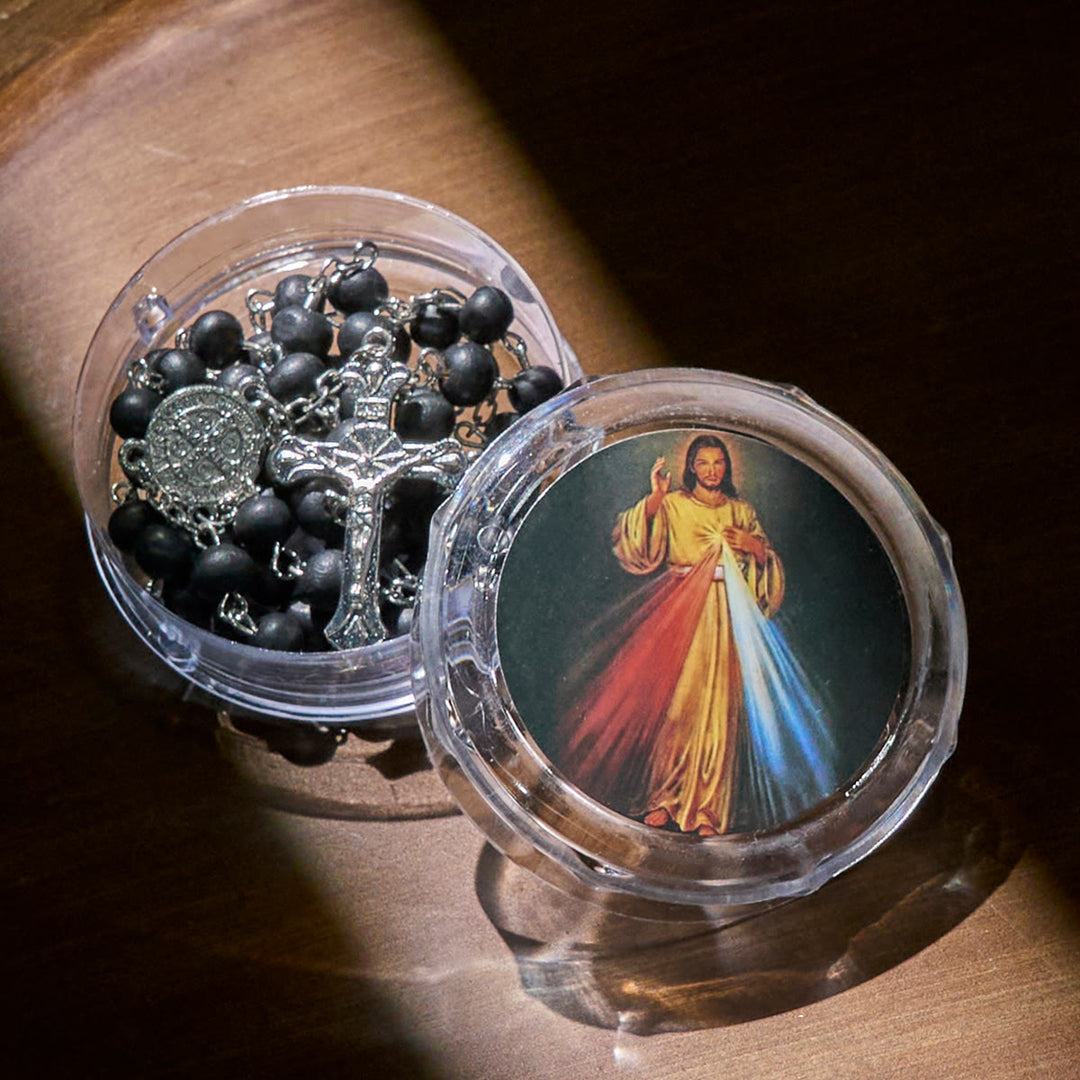Christianartworkshop Schwarzer Gebetsrosenkranz aus Holz mit Kruzifix und Göttlicher Barmherzigkeit, religiöse Geschenkbox - image 3