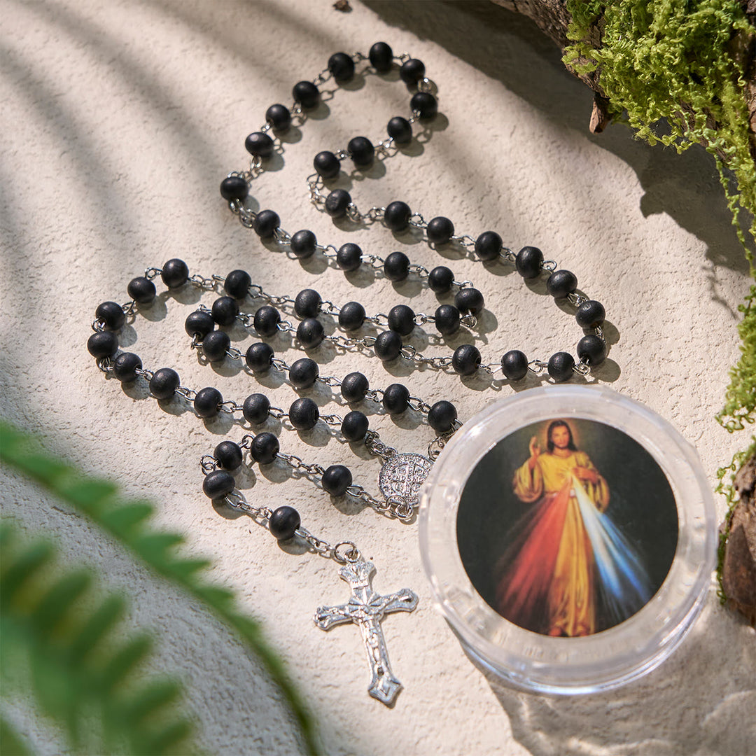 Christianartworkshop Schwarzer Gebetsrosenkranz aus Holz mit Kruzifix und Göttlicher Barmherzigkeit, religiöse Geschenkbox - Barmherzigkeit Gottes & Kruzifix - image 1