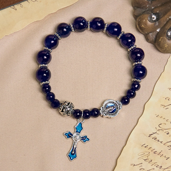 Christianartworkshop Elegante tiefblaue Perlenarmbänder mit Kruzifix und Wundertätiger Medaille - image 3