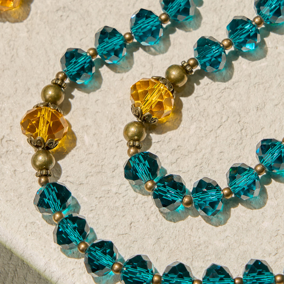 Christianartworkshop Erntedankfest: Strahlend blauer und bernsteinfarbener Rosenkranz mit Unserer Lieben Frau-Medaille und antikem Pardon-Kruzifix - image 9