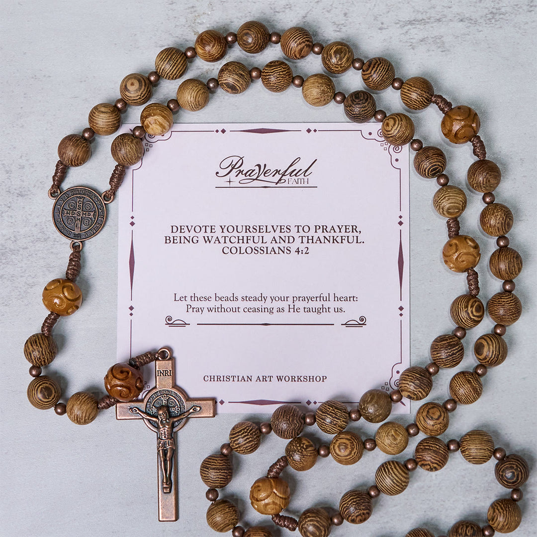 Christianartworkshop GEBETSVOLLER GLAUBE: Göttlicher Rosenkranz aus Olivenholz mit St. Benedikt-Medaille und Kruzifix - GEBETSVOLLER GLAUBE - image 1