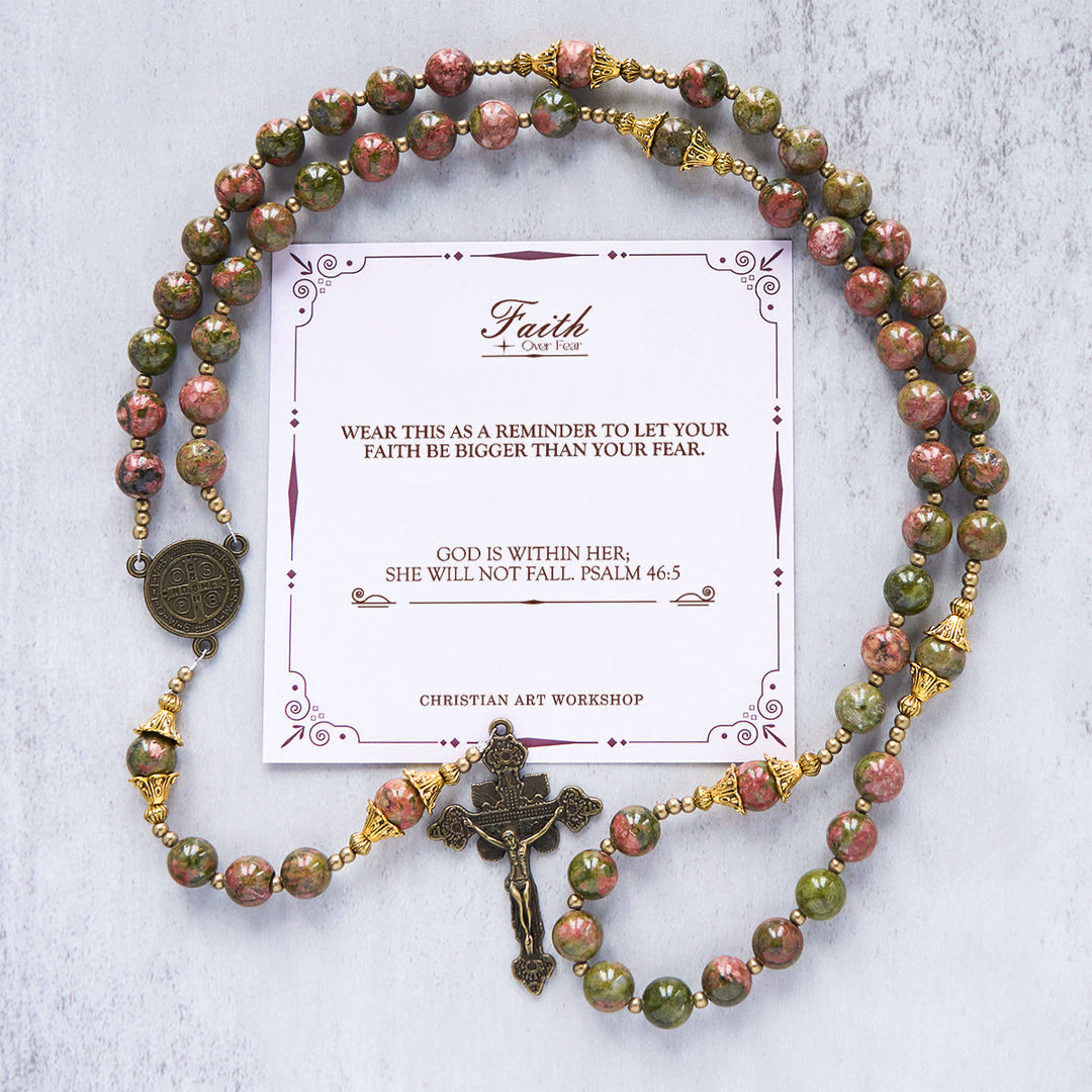 Christianartworkshop „Jesus ist das Geschenk“: Handgefertigter Rosenkranz aus Chrysokoll-Stein mit Geschenkkarte - GLAUBE STATT ANGST - image 4
