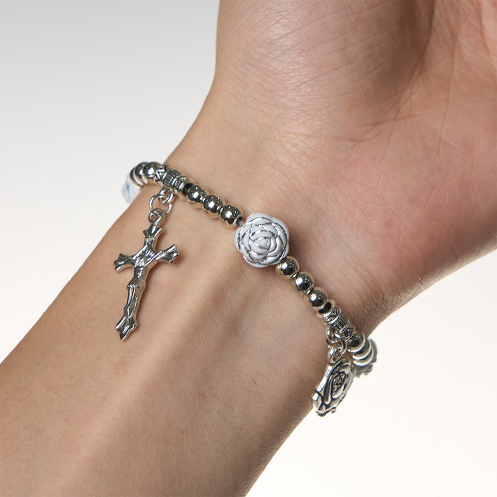 Christianartworkshop Zarte weiße Rosen, Andachtsperlen, Rosenkranz und Armbänder mit der Jungfrau Maria - image 11
