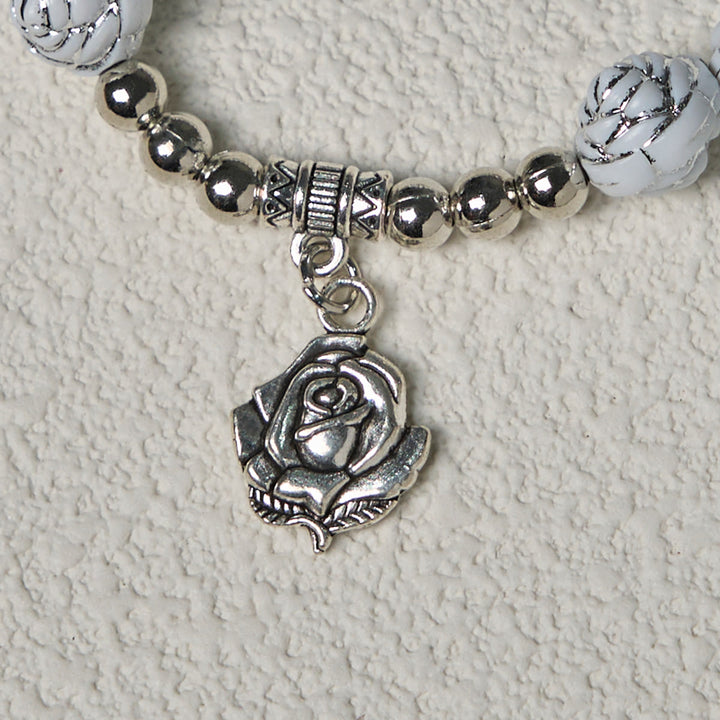 Christianartworkshop Zarte weiße Rosen, Andachtsperlen, Rosenkranz und Armbänder mit der Jungfrau Maria - image 17