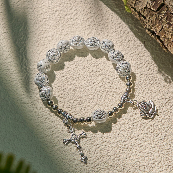 Christianartworkshop Zarte weiße Rosen, Andachtsperlen, Rosenkranz und Armbänder mit der Jungfrau Maria - image 12