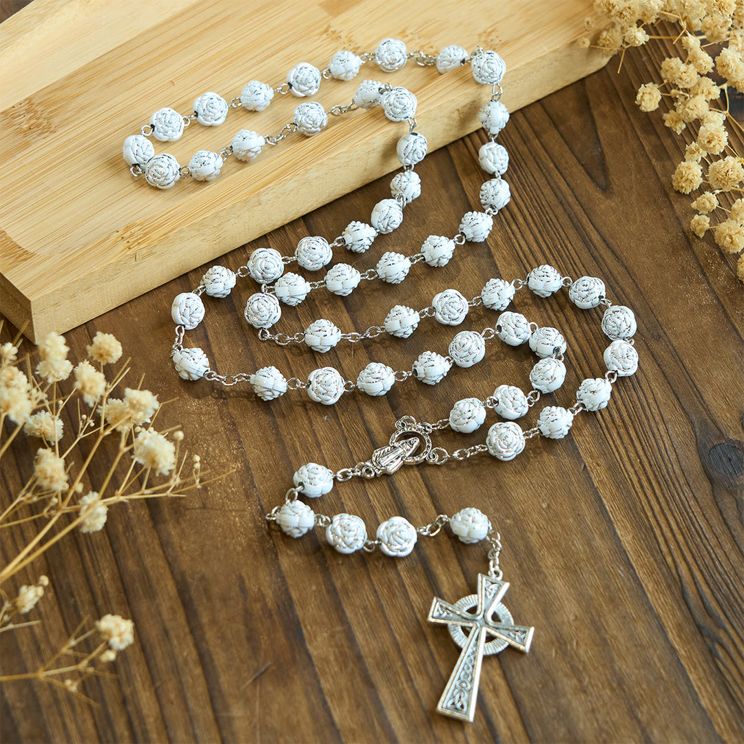 Christianartworkshop Zarte weiße Rosen, Andachtsperlen, Rosenkranz und Armbänder mit der Jungfrau Maria - image 3