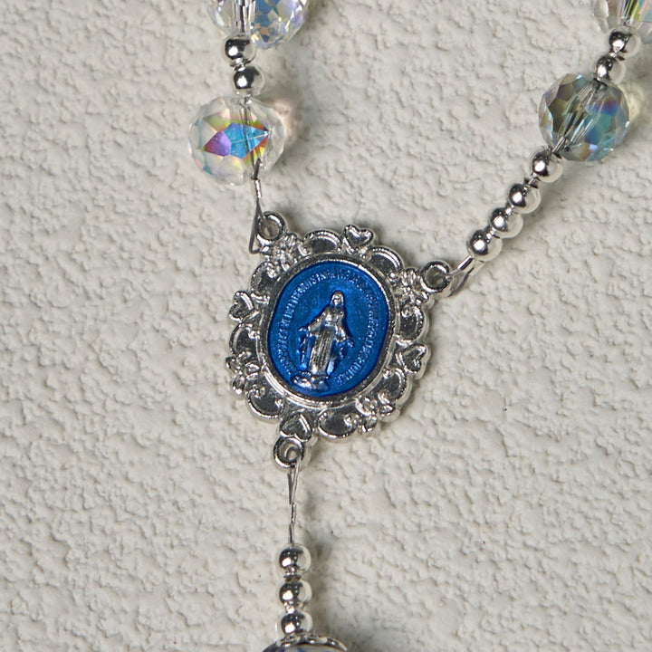 Christianartworkshop Rosenkranz aus glänzendem Kristall und blauen Blumenperlen mit Emaille-Kruzifix und Unserer Lieben Frau - image 7