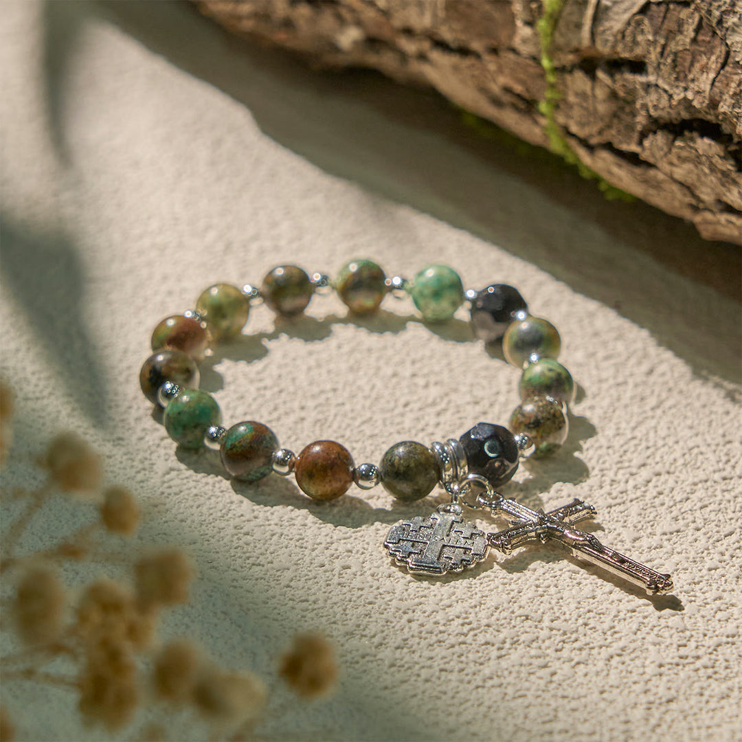 Christianartworkshop Erdige, spirituelle Armbänder im Rosenkranz-Stil mit Kruzifix und Jerusalemkreuz - Jerusalemkreuz - image 1