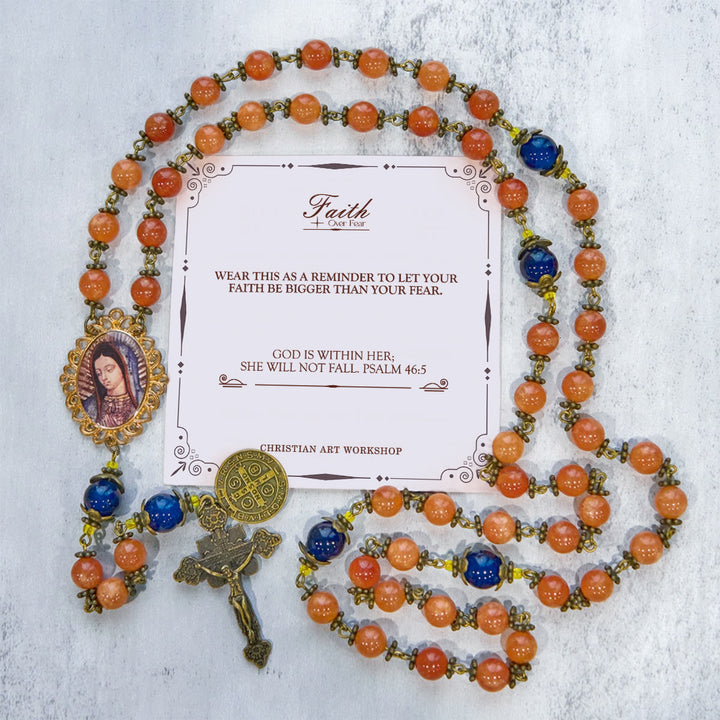 Christianartworkshop GEBETSVOLLER GLAUBE: Handgefertigter Rosenkranz aus orangefarbenem Chalcedon mit Geschenkkarte - GLAUBE STATT ANGST - image 2