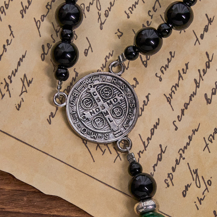 Christianartworkshop St. Benedikt und Kruzifix aus 8 mm Obsidian und Jade, handgefertigter Rosenkranz aus Perlen – Glaube und heilige Verbindung - image 12