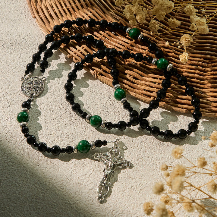 Christianartworkshop St. Benedikt und Kruzifix aus 8 mm Obsidian und Jade, handgefertigter Rosenkranz aus Perlen – Glaube und heilige Verbindung - image 15