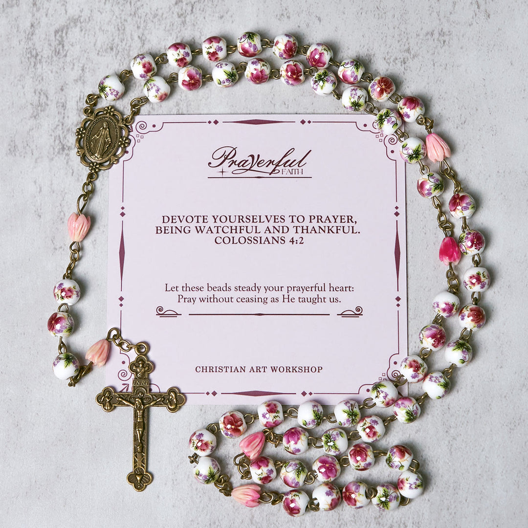 Christianartworkshop GEBETSVOLLER GLAUBE: Handgefertigter Rosenkranz aus Blumenharzperlen mit Geschenkkarte - GEBETSVOLLER GLAUBE - image 1