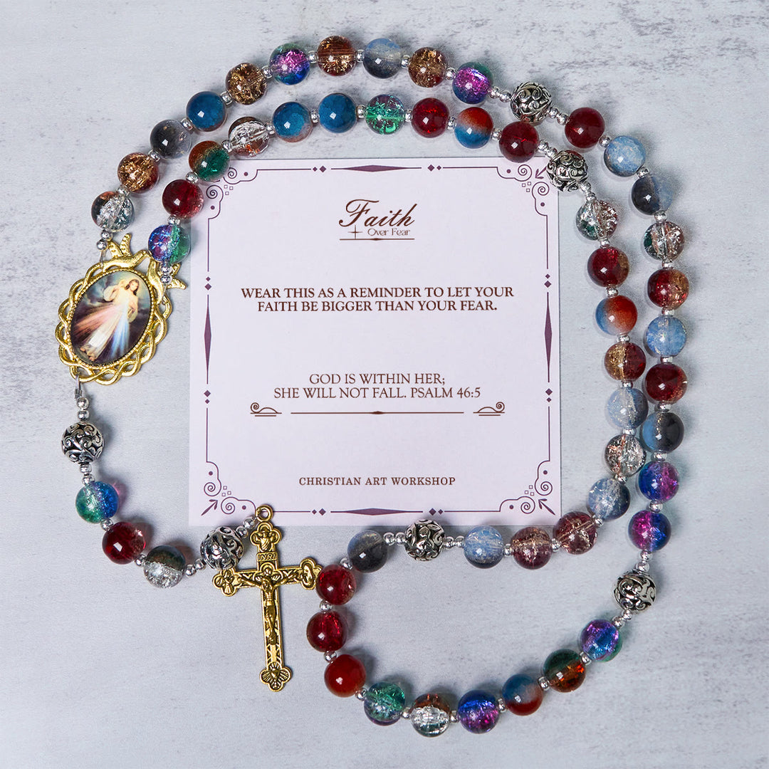 Christianartworkshop GEBETSVOLLER GLAUBE: Handgefertigter Rosenkranz mit mehrfarbigen Glasperlen und Messingkruzifix in Farbverlaufsform mit Geschenkkarte - GLAUBE STATT ANGST - image 2