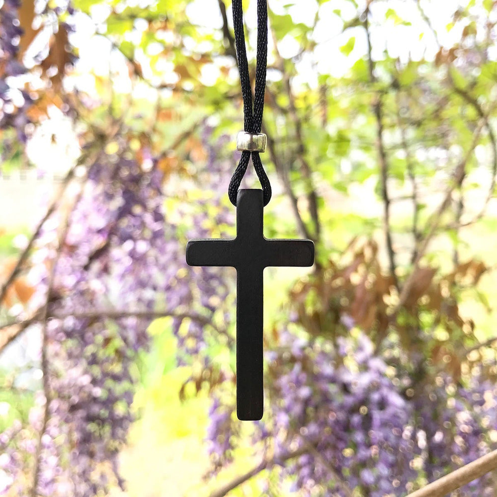 Christianartworkshop Klassische Halskette aus natürlichem Ebenholz mit Kreuz: Symbol des reinen und beständigen Glaubens - image 1
