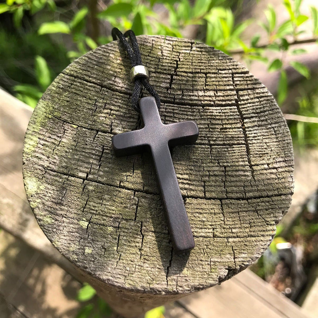 Christianartworkshop Klassische Halskette aus natürlichem Ebenholz mit Kreuz: Symbol des reinen und beständigen Glaubens - image 5