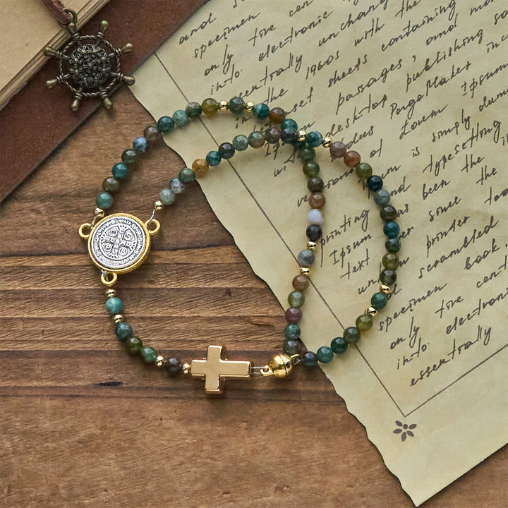 Christianartworkshop Handgefertigte Rosenkranz-Armbänder in Erdtönen mit Kreuz und St. Benedikt-Anhänger - St. Benedikt & Kreuz - image 0
