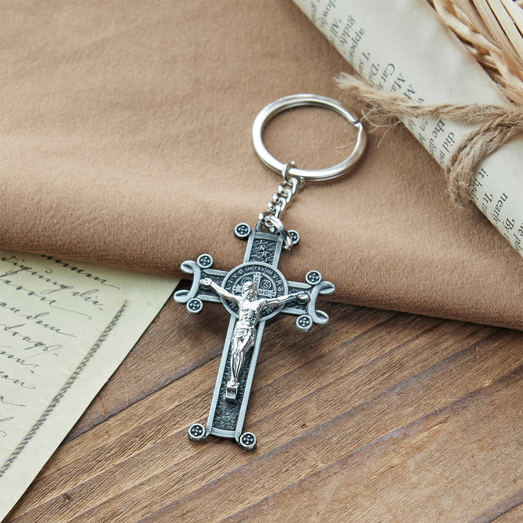 Christianartworkshop Kruzifix in Antik-Grün und Antik-Silber mit Schlüsselanhänger des Heiligen Benedikt - image 7