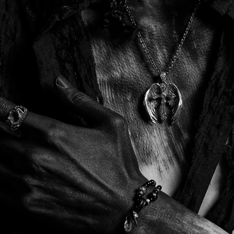 Christianartworkshop Halskette mit Kreuzanhänger mit Schutzengelflügeln: Schmuck für spirituellen Schutz - image 6