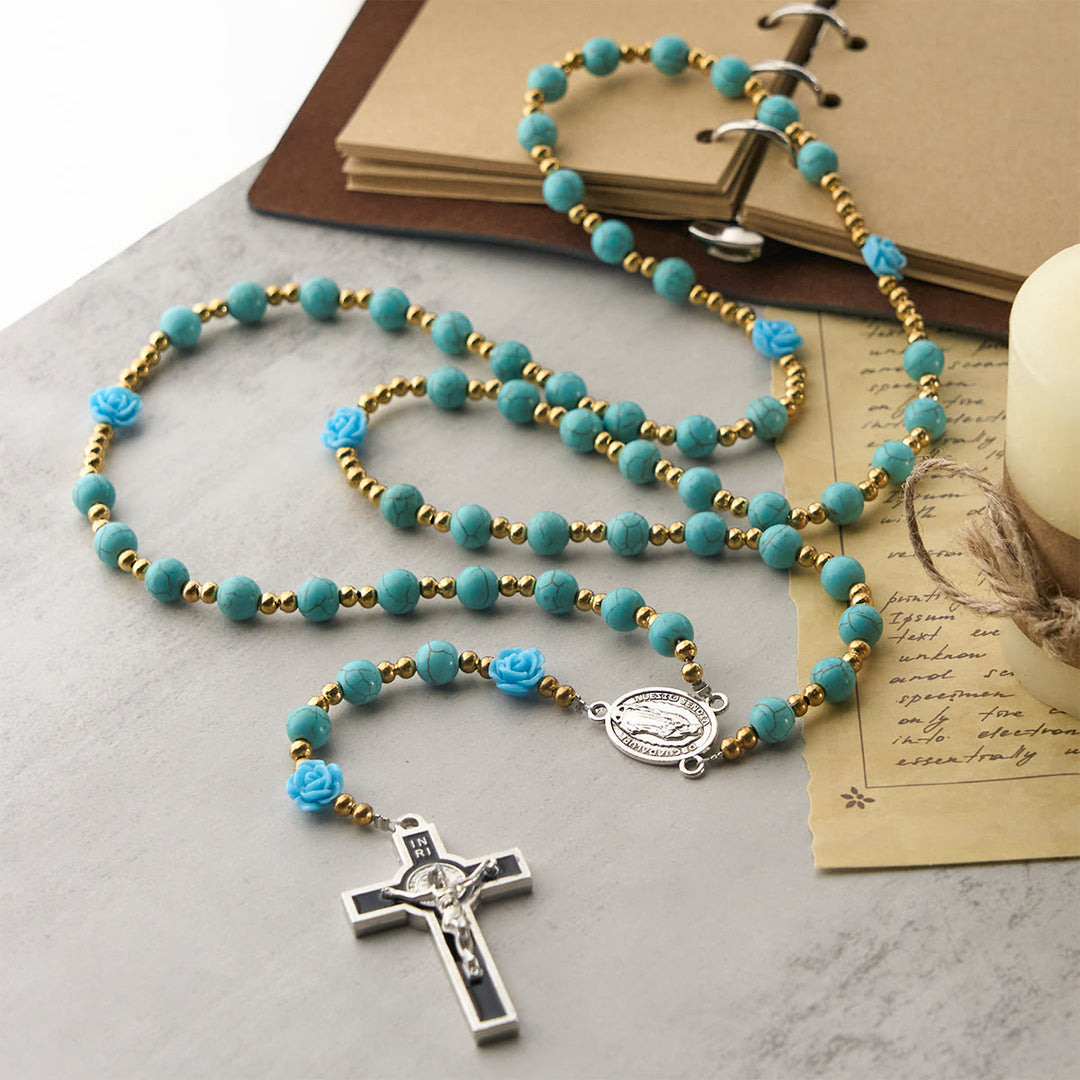Christianartworkshop Eleganter Rosenkranz mit roten und blauen Rosen und türkisfarbenen Perlen: Gesegnet von Unserer Lieben Frau und dem Heiligen Benedikt - image 14