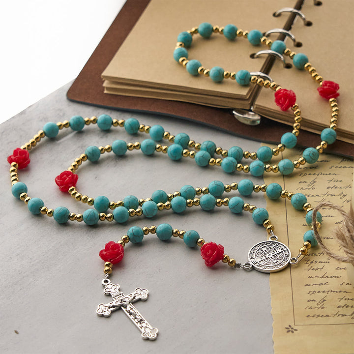 Christianartworkshop Eleganter Rosenkranz mit roten und blauen Rosen und türkisfarbenen Perlen: Gesegnet von Unserer Lieben Frau und dem Heiligen Benedikt - image 4